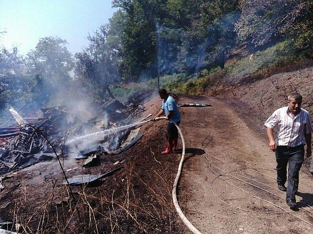 Karşıyaka köyünde yangın